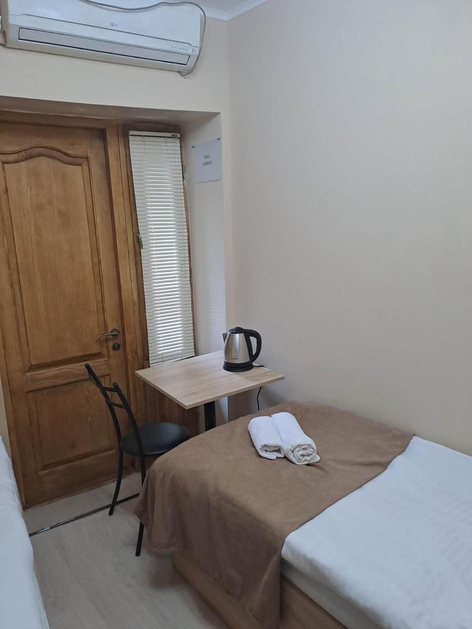 Apartment On Xancteli Tbilisi Bagian luar foto